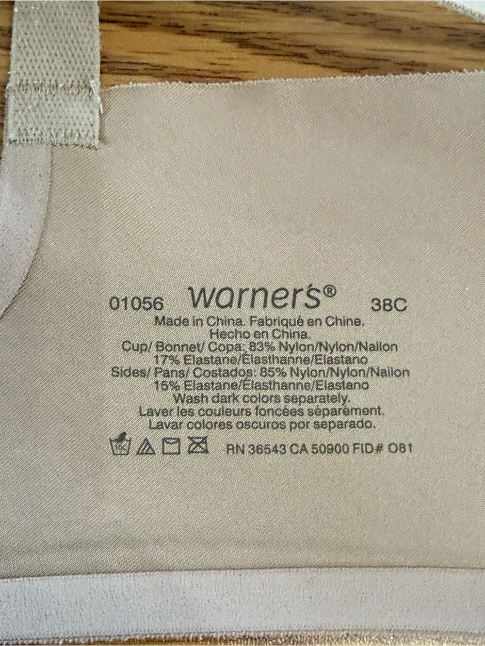 Warner’s Soft Taupe No Wire Soft  Molded Cups. 2 hooks. Very soft, not stiff.